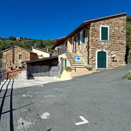 Il Nido Del Viaggiatore *