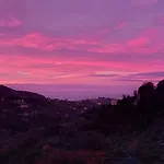 Il Nido Del Viaggiatore Κατάλυμα σε φάρμα Vallebona