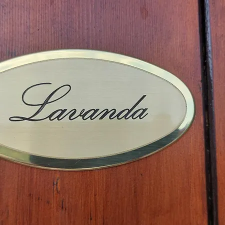 Il Nido Del Viaggiatore בית חווה