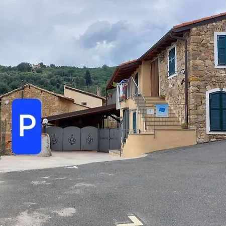 Il Nido Del Viaggiatore בית חווה