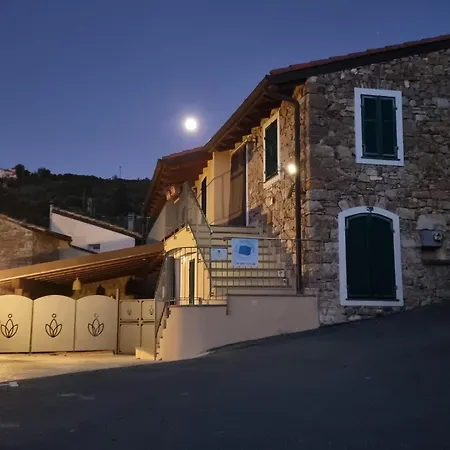 Il Nido Del Viaggiatore Κατάλυμα σε φάρμα *